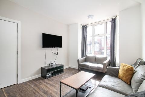 undefined, BILLS INCLUDED - Lumley Avenue, Burley, Leeds, LS4