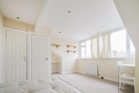 3 bedroom terraced house to rent, BILLS INCLUDED - Autumn Place, Hyde Park, Leeds, LS6