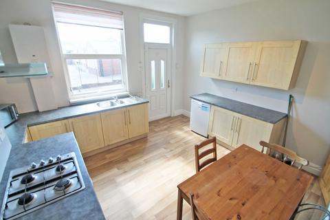 4 bedroom terraced house to rent, BILLS INCLUDED - Meanwood Road, Meanwood, LS6