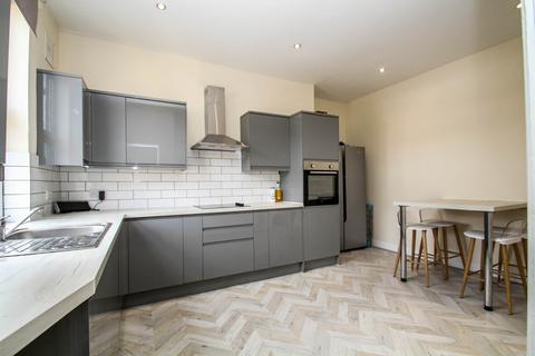 undefined, BILLS INCLUDED - Haddon Road, Burley, Leeds, LS6