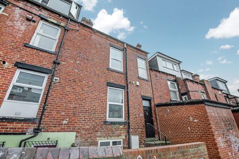 4 bedroom terraced house to rent, BILLS INCLUDED: Ebberston Place, Hyde Park, Leeds, LS6