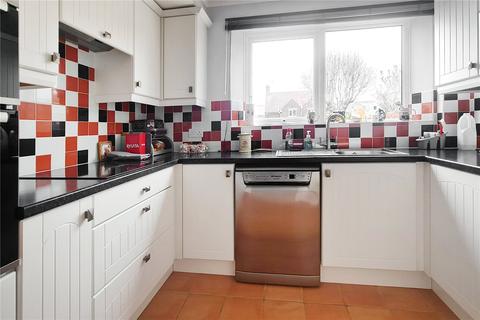 16 Albert Road, Rustington, Littlehampton, BN16 3JS