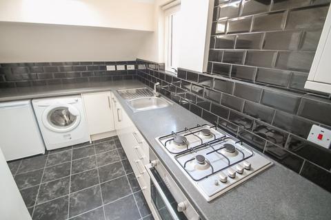 4 bedroom apartment to rent, BILLS INLCUDED - Clarendon Road, City Centre, Leeds, LS2