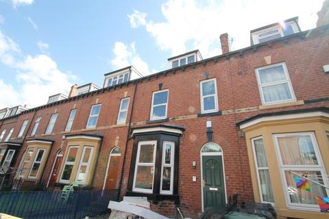 4 bedroom terraced house to rent, BILLS INCLUDED -  Carberry Road, Hyde Park, Leeds, LS6