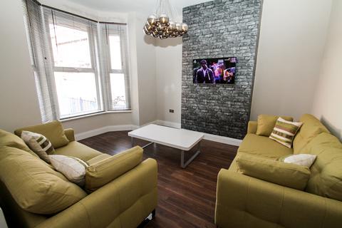 undefined, BILLS INCLUDED -  Carberry Road, Hyde Park, Leeds, LS6