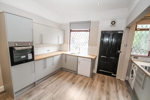4 bedroom terraced house to rent - BILLS INCLUDED - Stanmore Street, Burley, Leeds, LS4