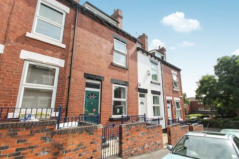 3 bedroom terraced house to rent, BILLS INCLUDED- Carberry Place, Hyde Park, Leeds, LS6