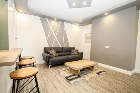 undefined, BILLS INCLUDED - Quarry Mount Place, Woodhouse, Leeds, LS6