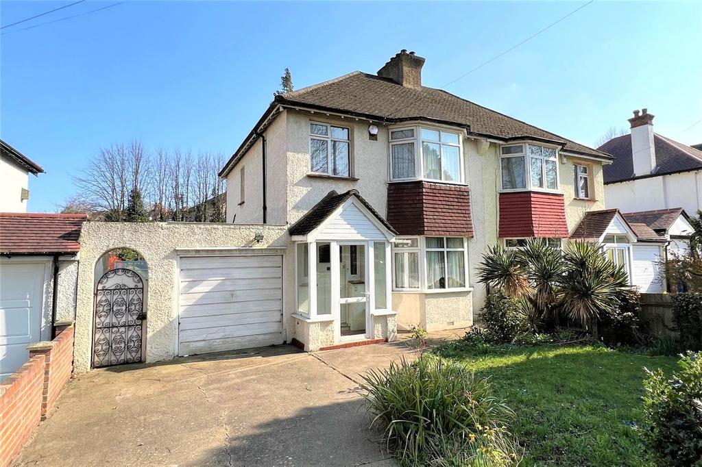 Boundary Road, Wallington, SM6 3 bed semidetached house £650,000