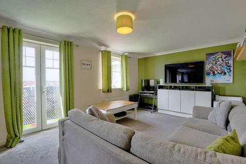 2 bedroom flat for sale - Longleat Walk, Ingleby Barwick, TS17
