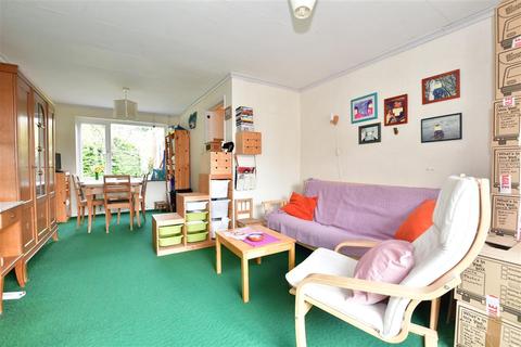 63 Bathurst Road, Staplehurst, Tonbridge, TN12 0LQ