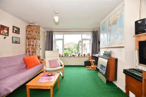63 Bathurst Road, Staplehurst, Tonbridge, TN12 0LQ