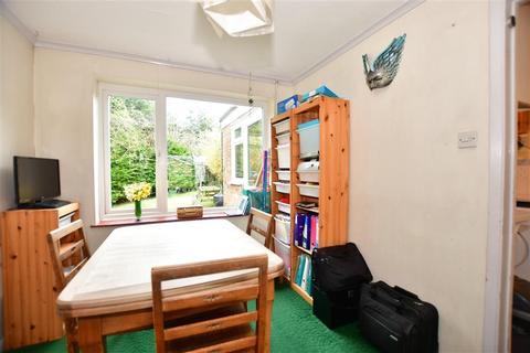 63 Bathurst Road, Staplehurst, Tonbridge, TN12 0LQ