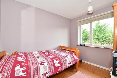 63 Bathurst Road, Staplehurst, Tonbridge, TN12 0LQ