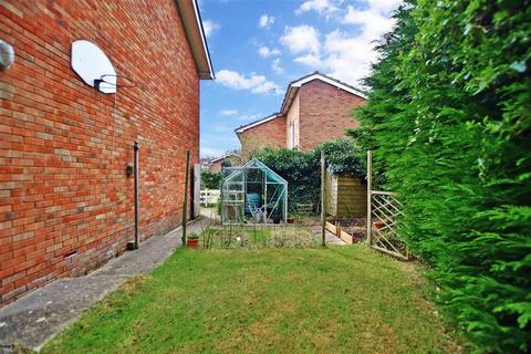 63 Bathurst Road, Staplehurst, Tonbridge, TN12 0LQ