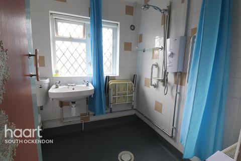 25 Gatehope Drive, South Ockendon, RM15 5HS