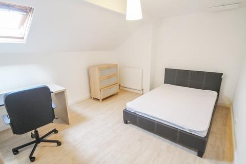 undefined, BILLS INCLUDED - Thornville Road, Hyde Park, Leeds, LS6