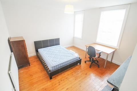 undefined, BILLS INCLUDED - Thornville Road, Hyde Park, Leeds, LS6