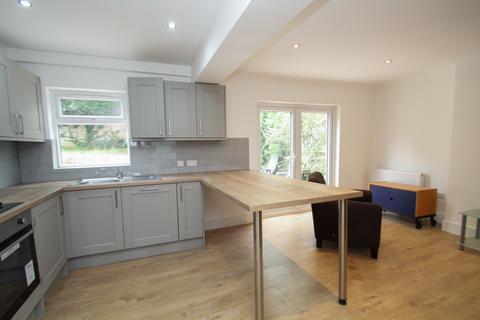 BILLS INCLUDED - Derwentwater Grove, Headingley, Leeds, LS6
