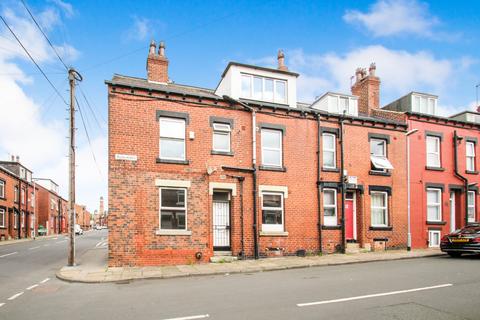 4 bedroom end of terrace house to rent, Harold Grove, Hyde Park, Leeds, LS9