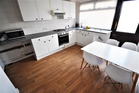 45 Aluric Close, Grays, RM16 4NB