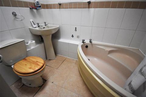 45 Aluric Close, Grays, RM16 4NB