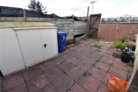 45 Aluric Close, Grays, RM16 4NB