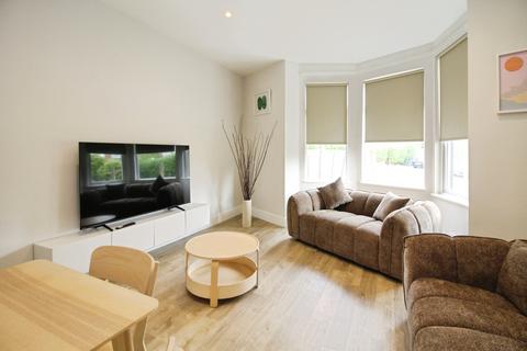 undefined, BILLS INCLUDED - Beechwood Terrace, Burley, Leeds, LS4