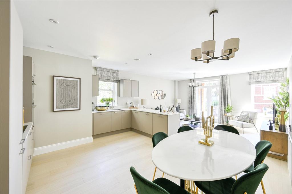 Plot 31 Show Dining