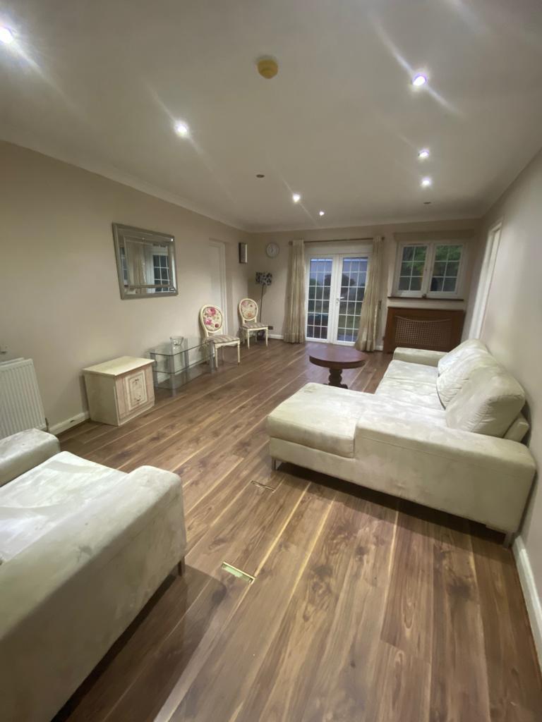 HESTON, TW5 5 bed semidetached house £2,500 pcm (£577 pw)