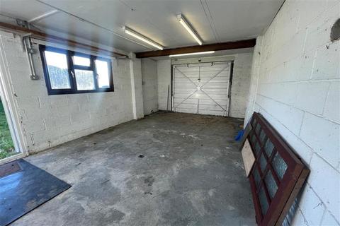 10 Vicarage Lane, North Weald, Epping, CM16 6ET