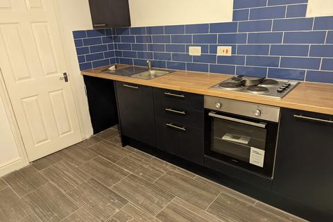Studio to rent, Parliament Road, Middlesbrough TS1