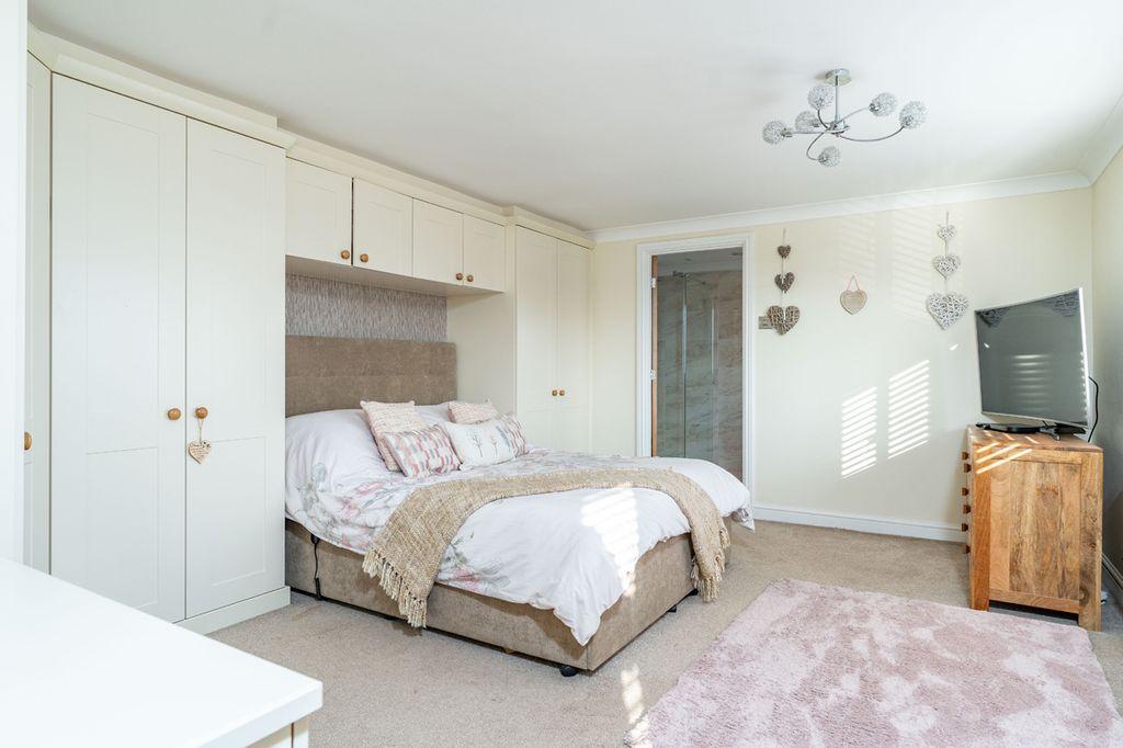 Bedroom 1 (Double with Ensuite)