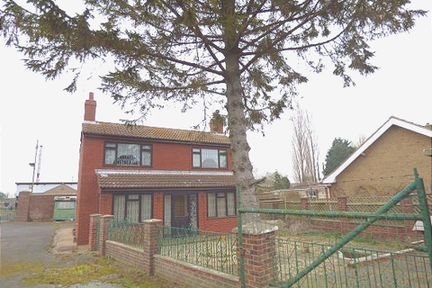 Detached house for sale - 1 Louth Road Holton-le-Clay Grimsby DN36 5HN