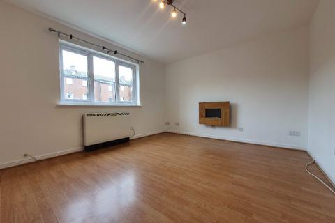 2 bedroom flat to rent, Main Street, Bridgeton, Glasgow, G40