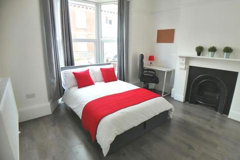 6 bedroom house share to rent, Brighton Road, Southampton SO15
