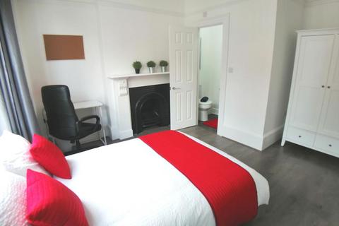 6 bedroom house share to rent, Brighton Road, Southampton SO15