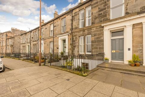 10a Trinity Crescent, Edinburgh, EH5 3ED