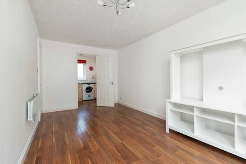 7/3 Murano Place, Edinburgh, EH7 5HH