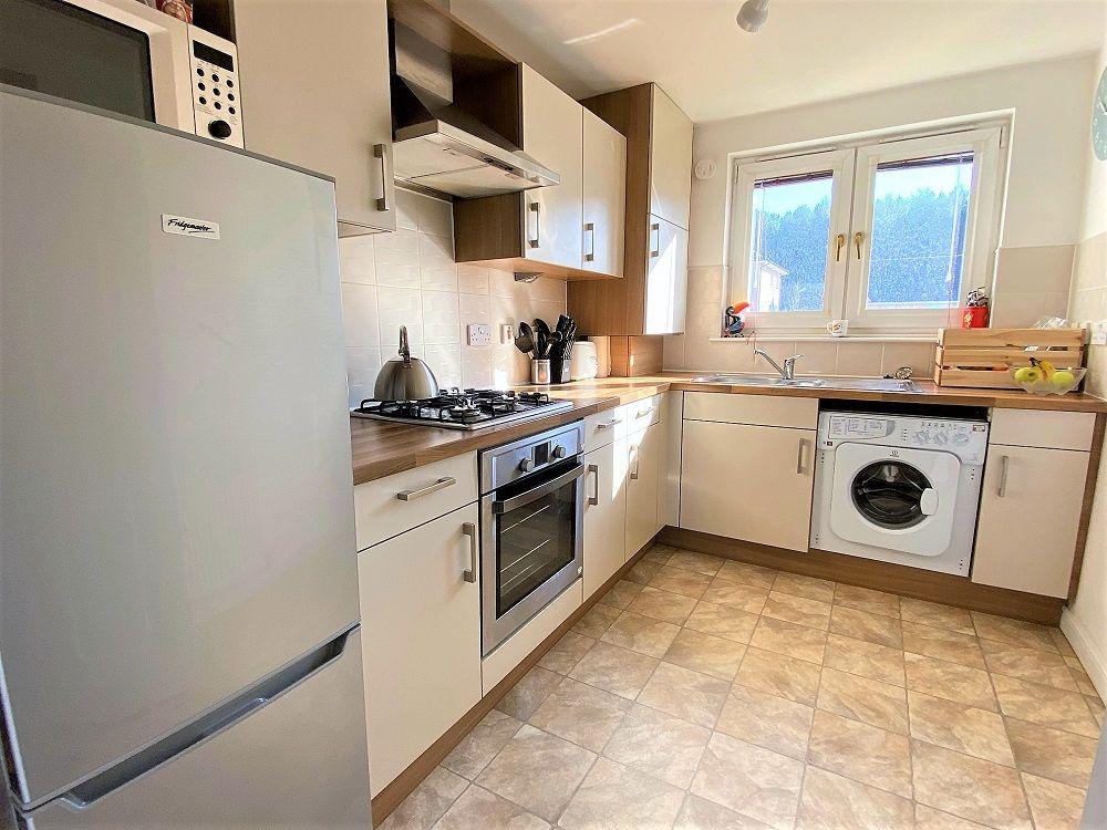 74E Fieldfare View, Dunfermline, KY11... 2 bed flat £129,950