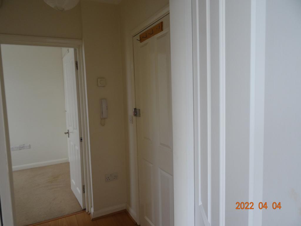 Lingfield Avenue, Kingston upon... 1 bed flat £925 pcm (£213 pw)