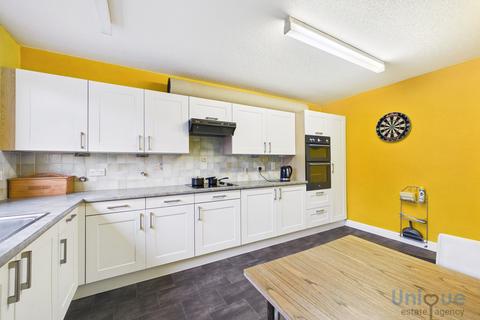 2 bedroom flat for sale, Raeside Court, 53 The Boulevard, Lytham St. Annes, FY8