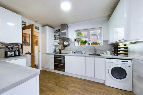12 Chestnut Rise, Bar Hill, Cambridge, CB23 8TF