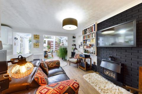 12 Chestnut Rise, Bar Hill, Cambridge, CB23 8TF
