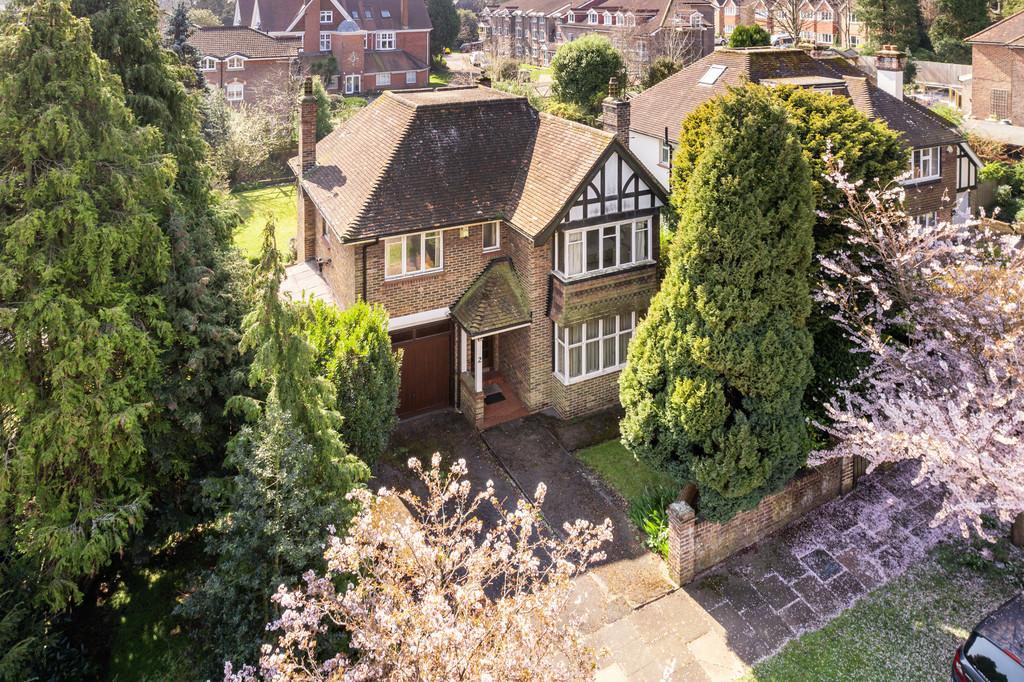 Elms Lea Avenue, Brighton 4 bed detached house £995,000