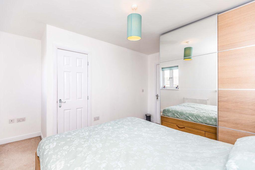 Bedroom 1 (Double)
