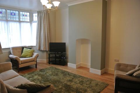 3 bedroom semi-detached house to rent, Court Lane, Erdington, Birmingham