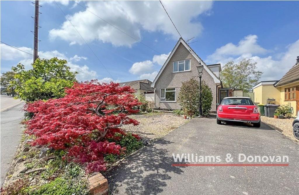 Woodlands Road, Hockley 3 bed detached house £500,000