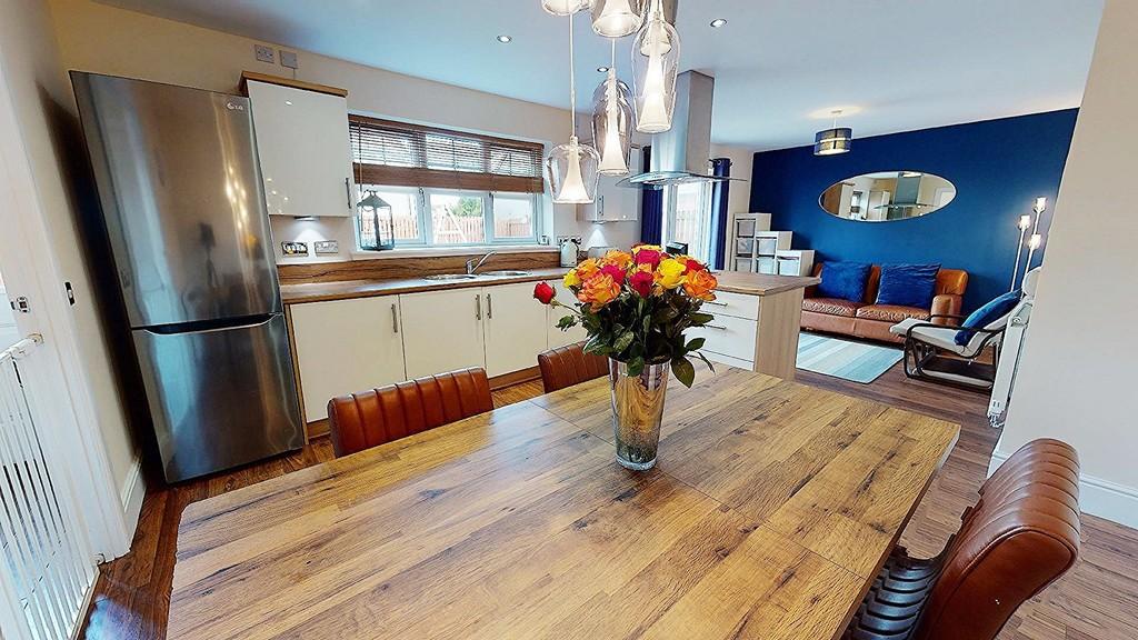 Fisher Road, Bathgate 4 bed detached house £338,000