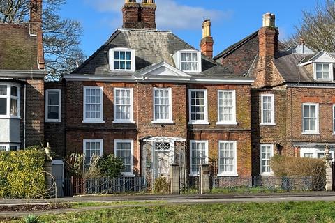 7 bedroom townhouse for sale, Hawkes House, London Road, Spalding